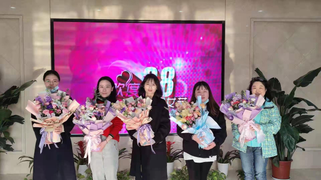 蜂蜜浏览器_工程公司开展女神节“送温暖”慰问活动_20220308100100 蜂蜜浏览器_工程公司开展女神节“送温暖”慰问活动_20220308100100